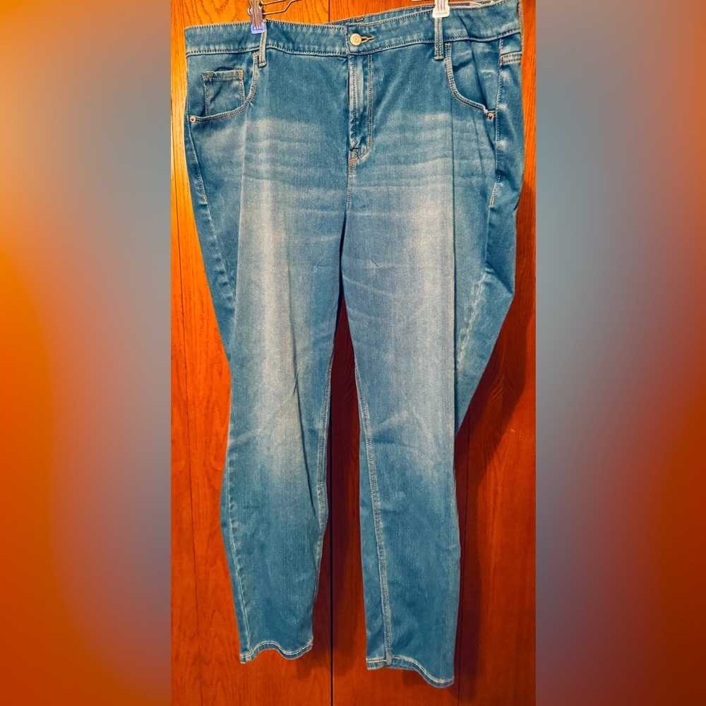 Old Navy Rockstar Super Skinny Jeans